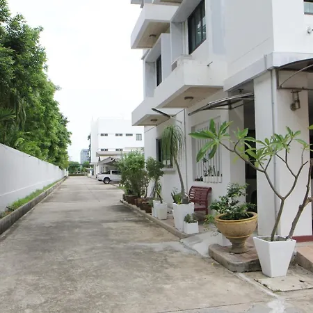 Homeku Guesthouse Room 1 Near Airport At Latkrabang