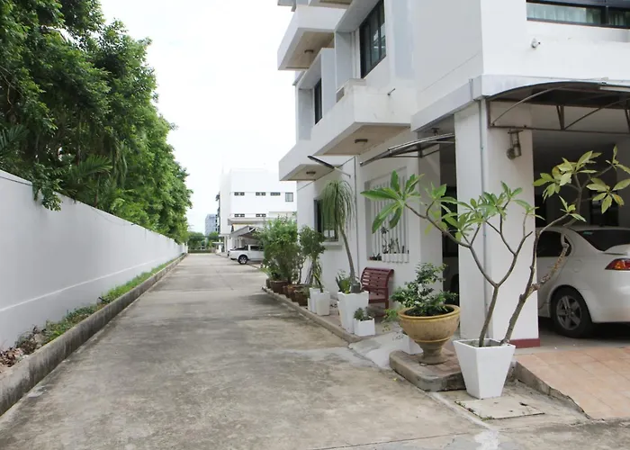 Homeku 1 Near Airport At Latkrabang Pensión Bangkok